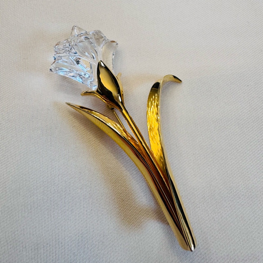Swarovski Crystal Flower Brooch with Clear Crystal and Gold-Tone Stem